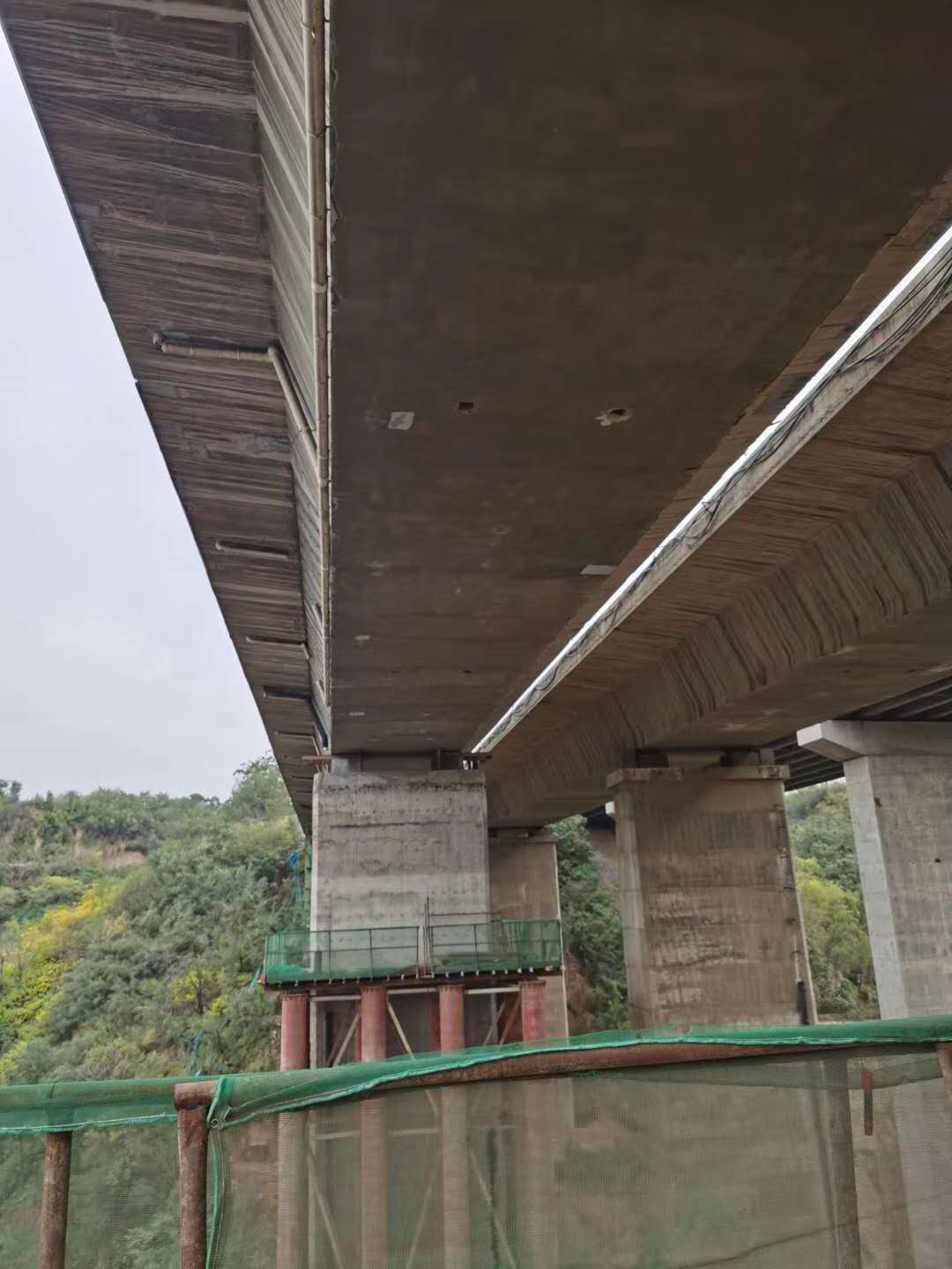 莆田桥梁加固前制定可行设计方案图并用对施工方法